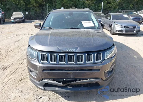 2021 Jeep Compass Latitude 4X4 из США, поврежденный, VIN 3C4NJDBBXMT598986